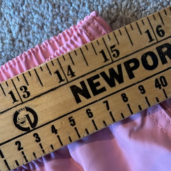 Chubbies Pink Blue Stretch Swim Shorts Size Large NWOT - Picture 8 of 8